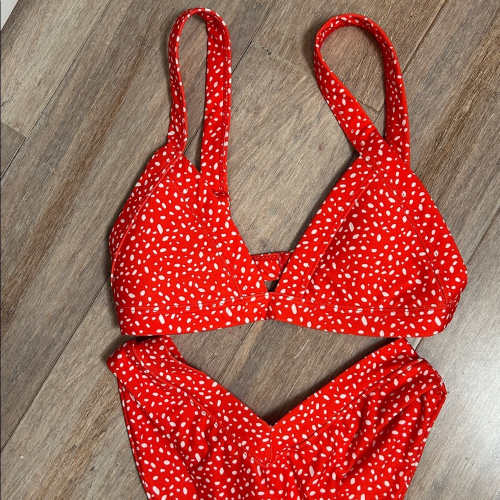 ONEONE KAMERON JESSE BIKINI Red Polka Dot Bikini Set triangle top retro pinup - Picture 2 of 12